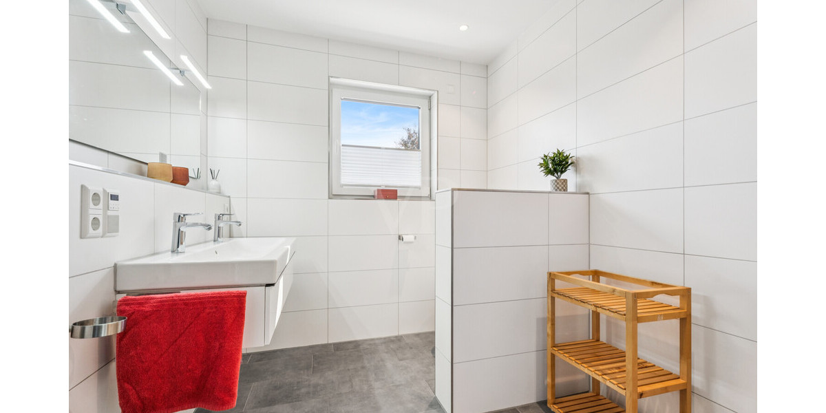 Seltene Kaufgelegenheit! Neuwertige Penthousewohnung mit traumhafter Dachterrasse 4 zimmer