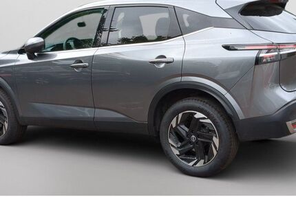 Nissan Qashqai 7.482 km 27.950 &euro; Norderstedt 22848
