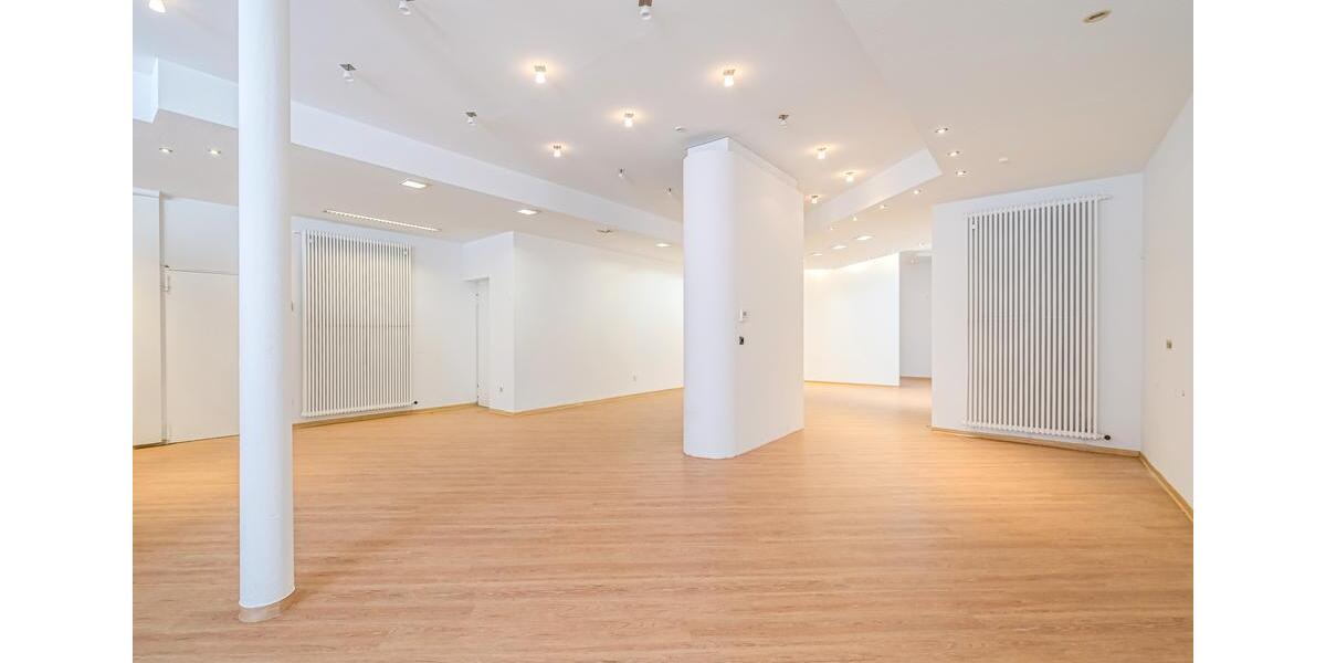 barrierefreie Gewerbefläche in der Altstadt von Karlstadt zvm. zimmer