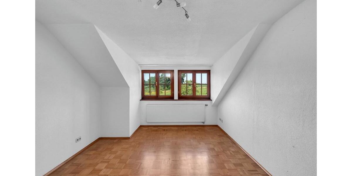 Etagenwohnung Schrozberg - 4 Zimmer, 97 m&sup2;, 890&euro; | Angebot:26267566