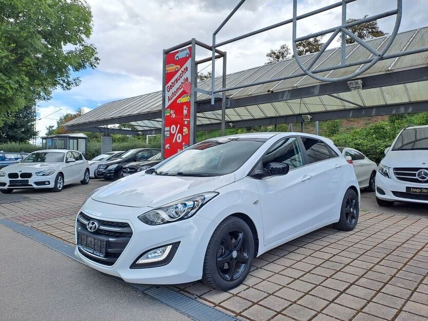 i30