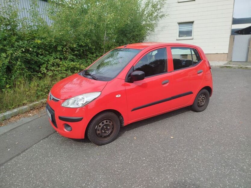 i10