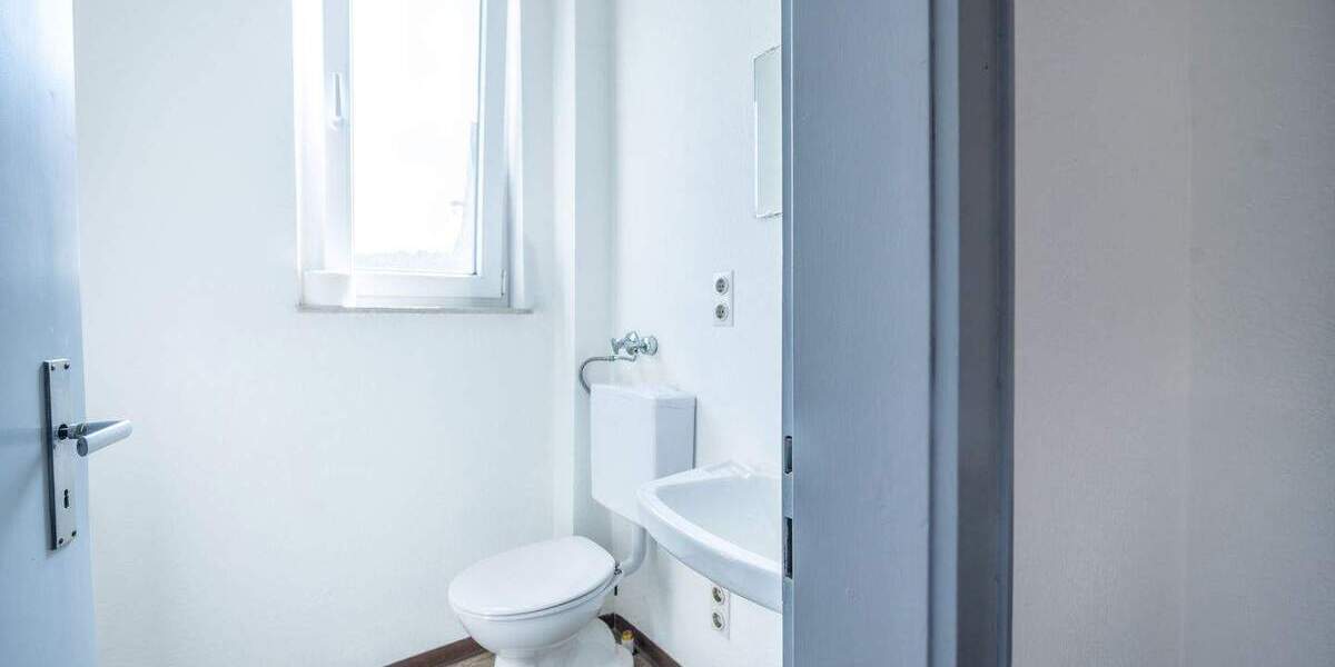 Gewerbeobjekt Mengen - 1 Zimmer, 329.000&euro; | Angebot:25690677