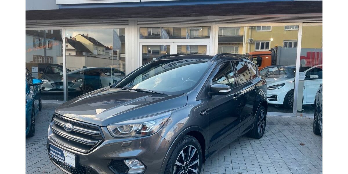 Ford Kuga 49.830 km 16.900 € Speyer 67346