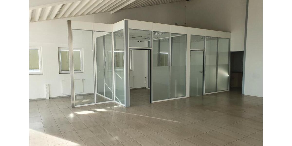 Gewerbeobjekt Saaldorf-Surheim Surheim - 4.700&euro; | Angebot:26339044