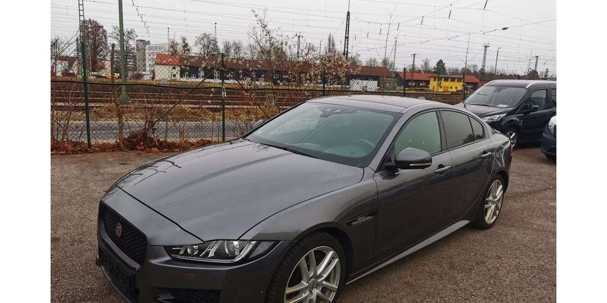 Jaguar XE 76.000 km 19.950 &euro; Rosenheim 83026