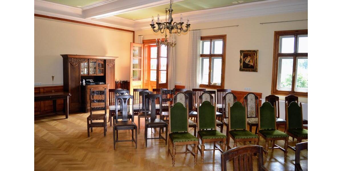 Dachgeschoßwohnung Kahla - 3 Zimmer, 59 m&sup2;, 700&euro; | Angebot:25918079