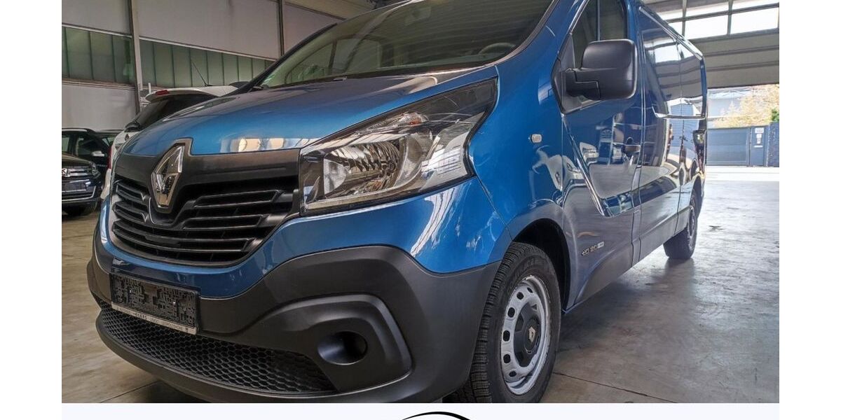 Renault Trafic 98.400 km 9.990 &euro; Paderborn 33100