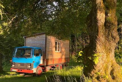 autarkes Tiny House auf Oldtimer Lkw