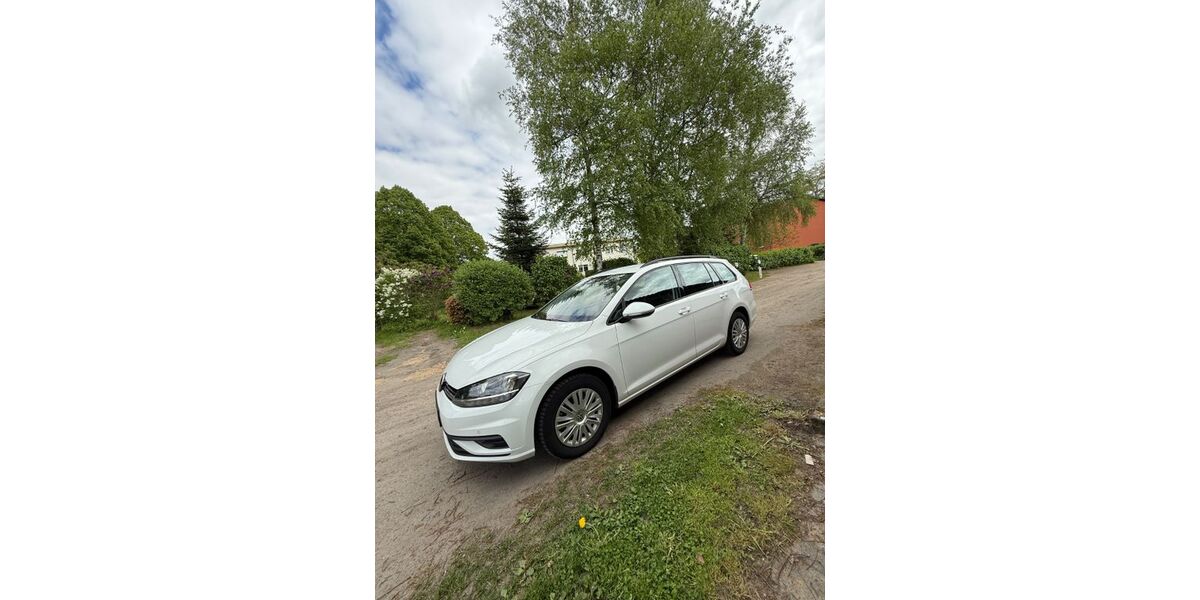 VW Golf 193.000 km 8.600 &euro; Wittenburg 19243