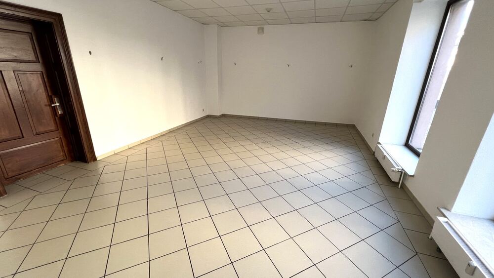 Laden oder BüroVersicherung - Attraktives LadengeschäftBüro in guter Lage zu vermieten! 4 zimmer