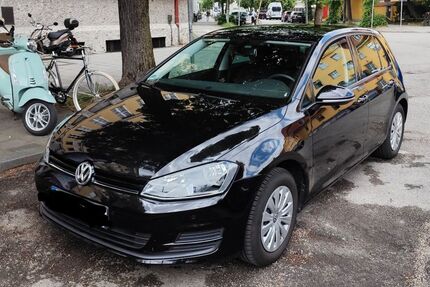 VW Golf 46.700 km 10.990 &euro; München 81371