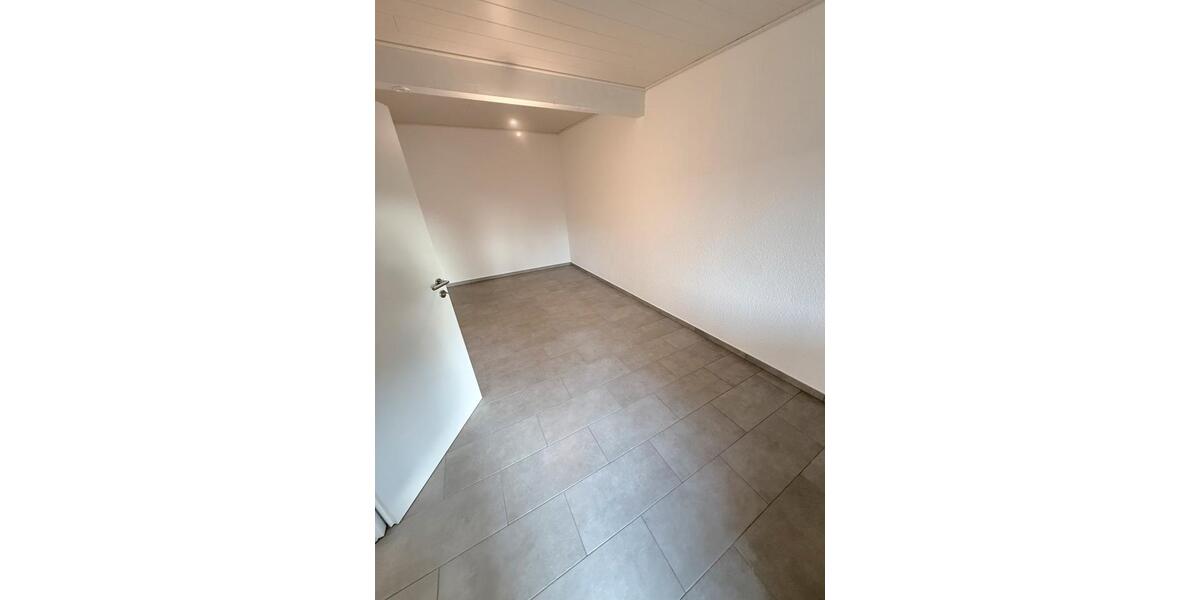 Maisonettenwohnung Ludwigshafen am Rhein Rheingönheim - 4 Zimmer, 112 m&sup2;, 1.450&euro; | Angebot:26635613
