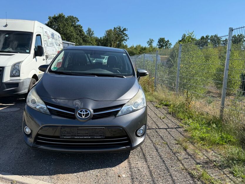 Toyota Verso 205.000 km 5.790 € salzhausen 21376