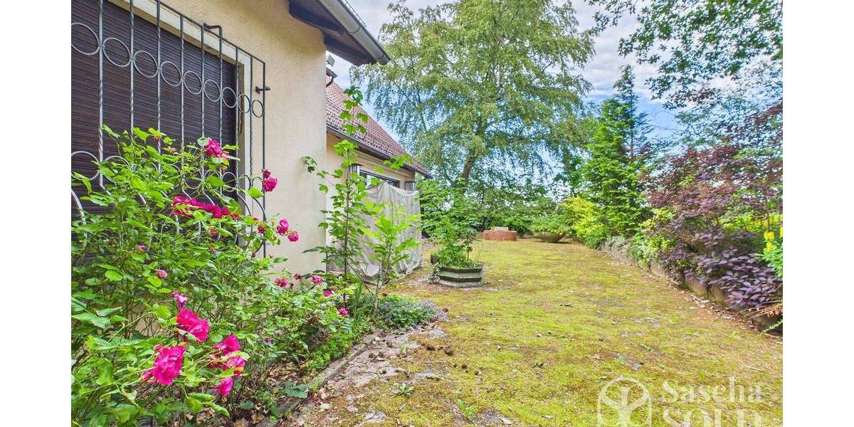 Wohnen mit Weitblick - Großzügiges Anwesen auf weitläufigem Grundstück in Elversberg - Einfamilienhaus Spiesen-Elversberg Spiesen | Angebot:26930946