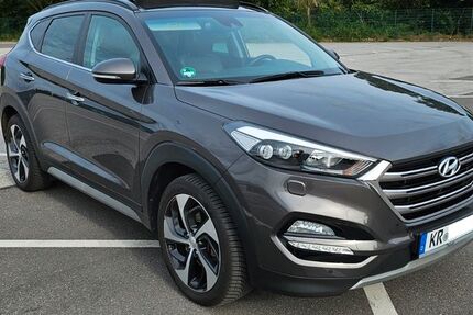 Hyundai TUCSON 60.000 km 16.900 &euro; krefeld 47829