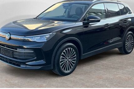 VW Tiguan 23.810 km 30.590 &euro; Lemgo 32657