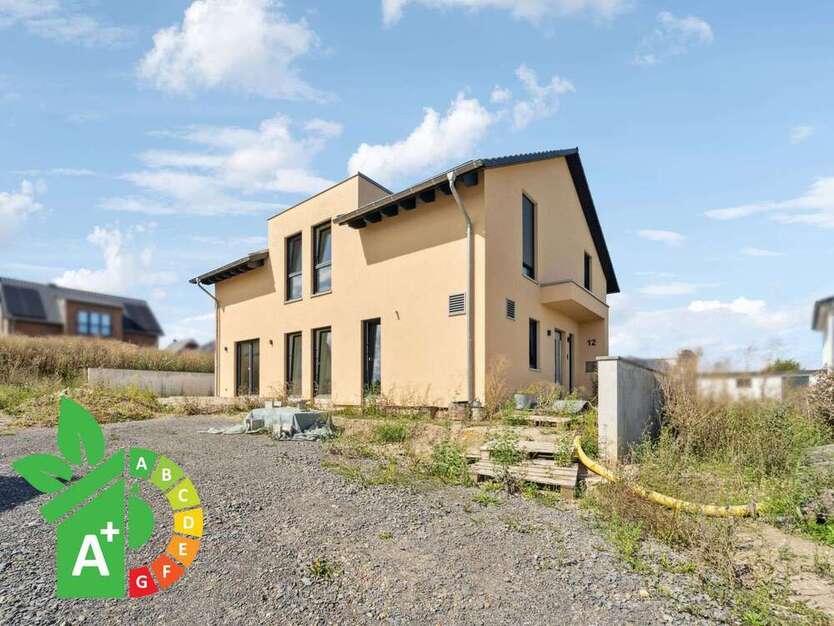 Haus zum Kaufen in Bad Münder am Deister 540.000 € 219 m²