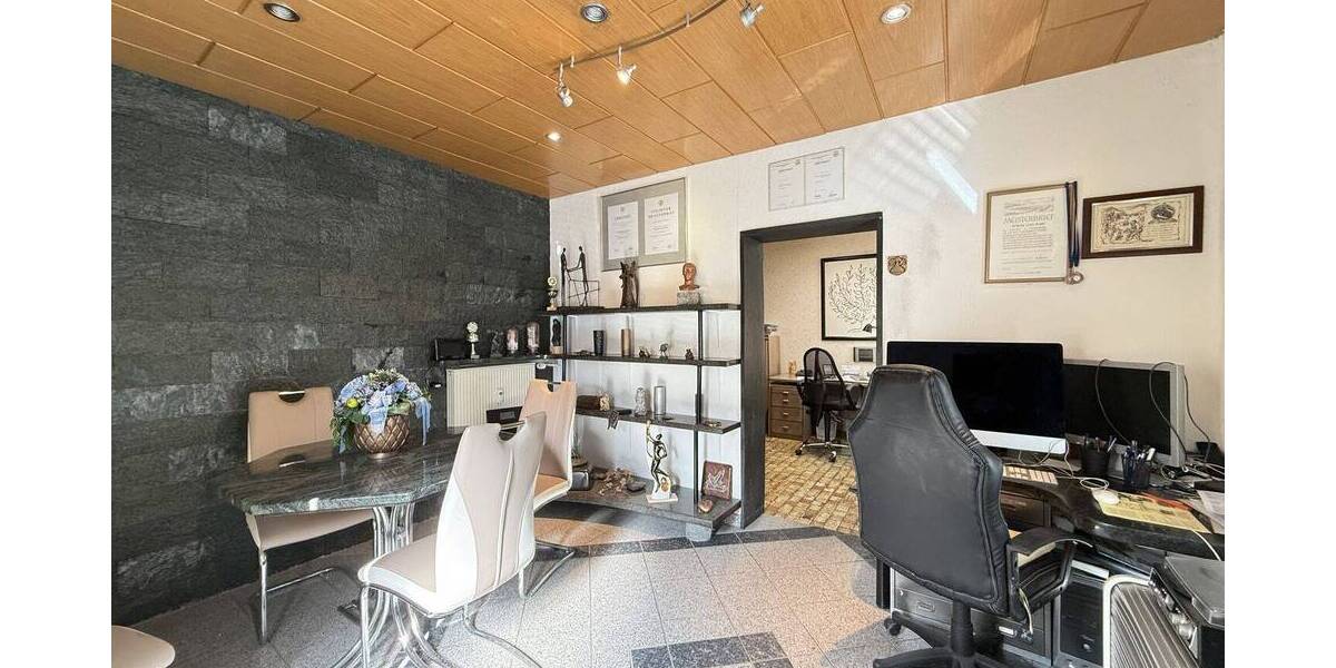 Etagenwohnung Brachbach - 5 Zimmer, 130 m&sup2;, 800&euro; | Angebot:26851471