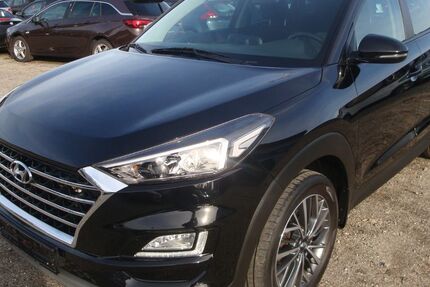 Hyundai TUCSON 148.359 km 13.950 &euro; Neufahrn 84088