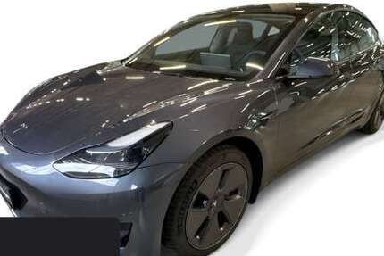 Tesla Model 3 23.816 km 30.600 &euro; Hanau 63457
