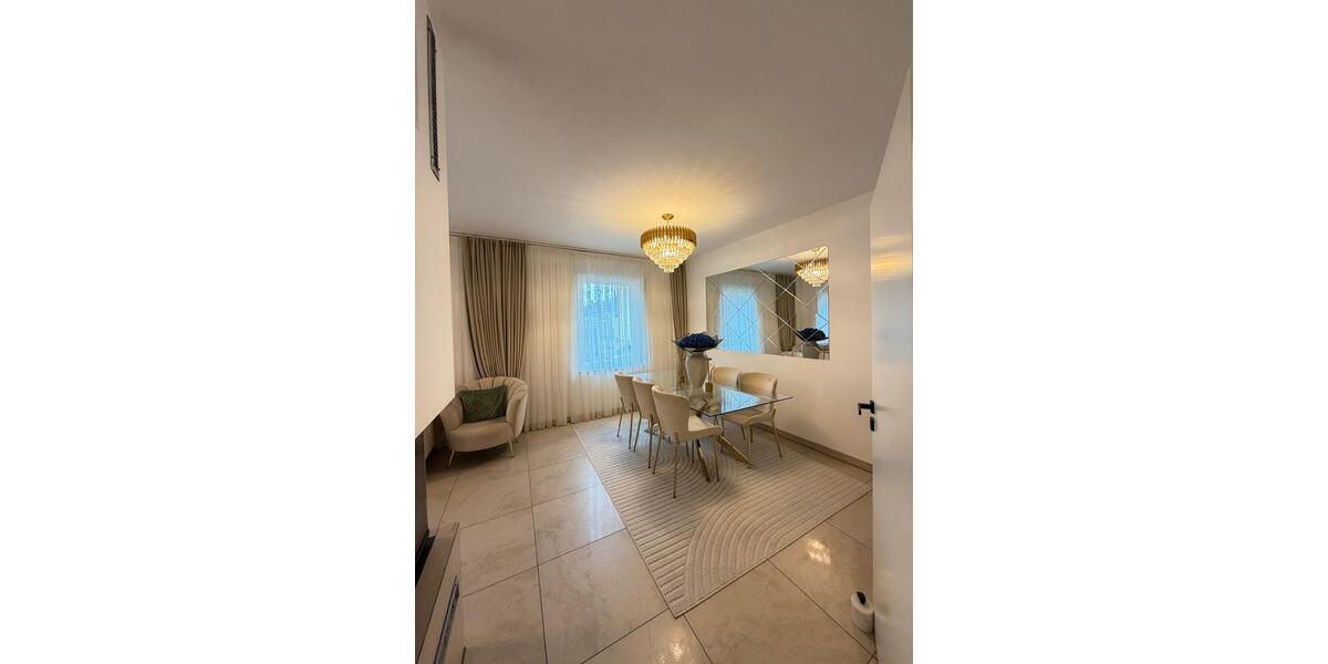 Kernsanierte Doppelhaushälfte mit Garten,Garage&SmartHome 4 zimmer