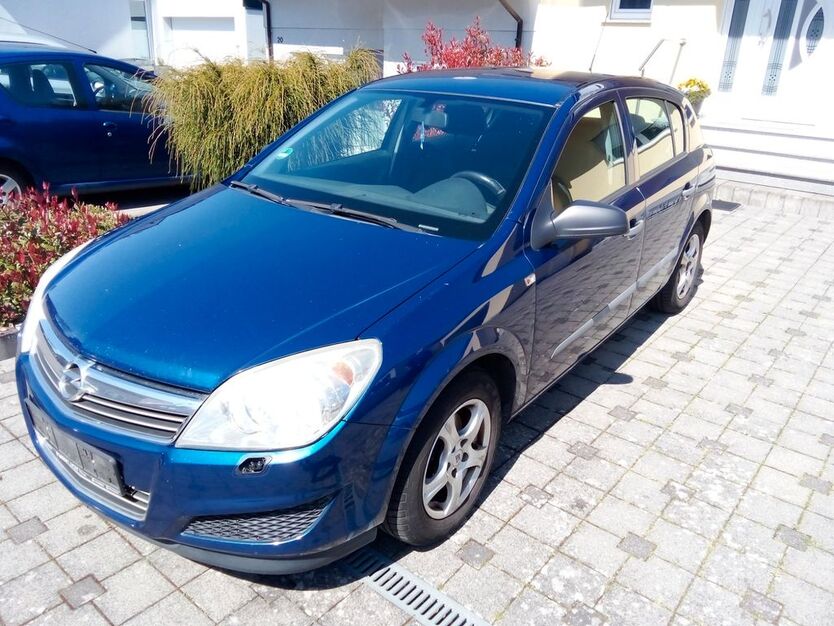 Opel Astra 215.000 km 1.199 € Andernach 56626