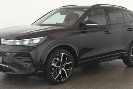 VW Tiguan 24.300 km 51.484 € Düsseldorf 40233