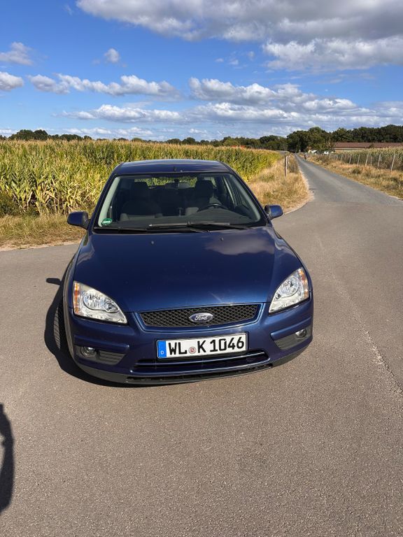 Ford Focus 242.001 km 1.750 € kakenstorf 21255
