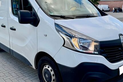 Renault Trafic 190.000 km 5.890 &euro; Berlin 12357
