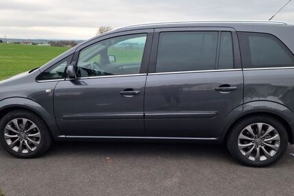 Opel Zafira 83.000 km 8.999 &euro; Elz 65604