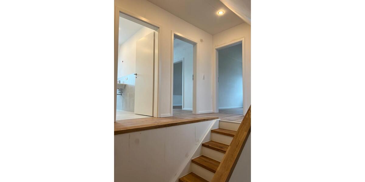 Doppelhaushälfte Lübbecke - 4.5 Zimmer, 108 m&sup2;, 1.100&euro; | Angebot:25396672