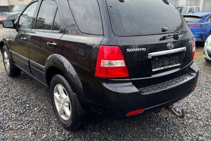 Kia Sorento 162.000 km 1.950 &euro; Grebenau - Schwarz 36323