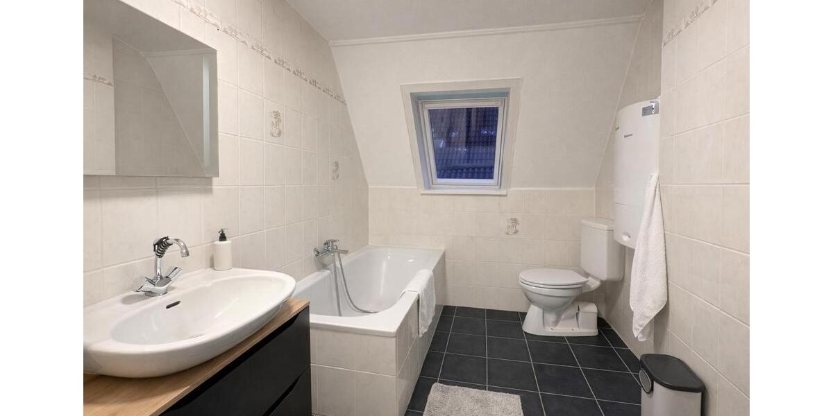 Etagenwohnung Hofgeismar - 3 Zimmer, 80 m&sup2;, 720&euro; | Angebot:25592142