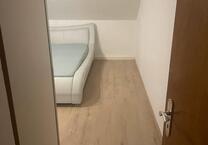 Ich vermiete ein Zimmer