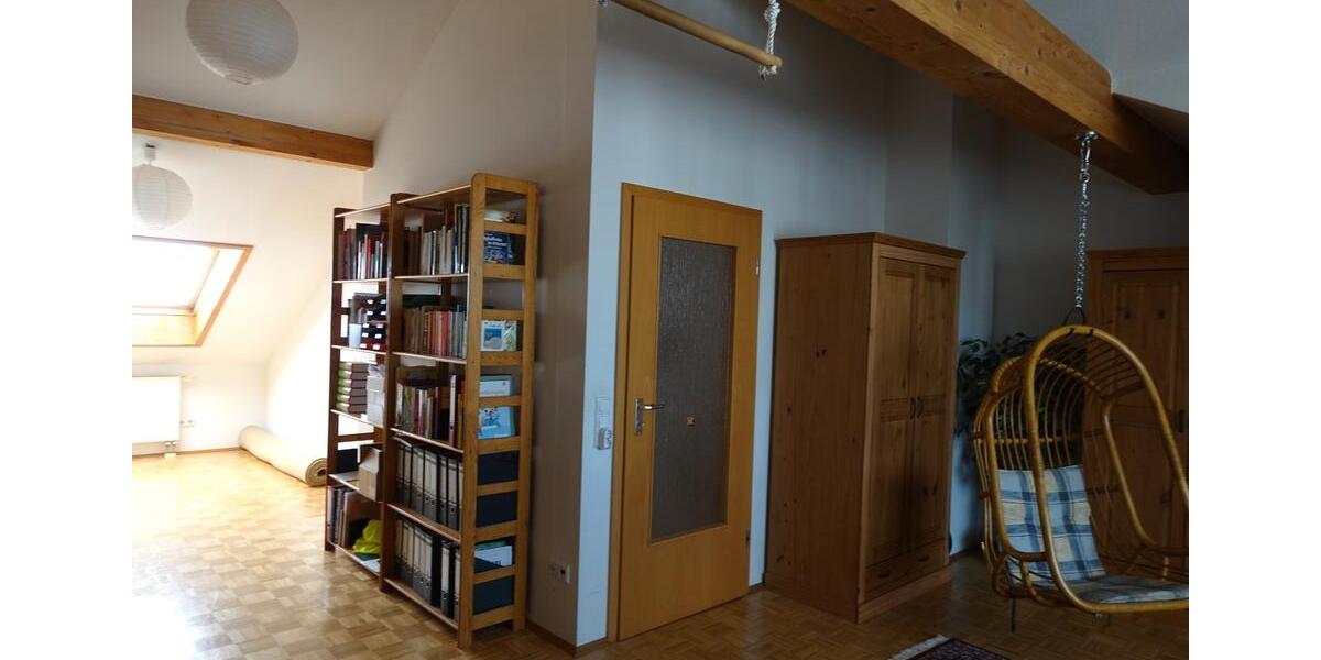 Dachgeschoßwohnung Allensbach - 1 Zimmer, 69 m&sup2;, 800&euro; | Angebot:26135981