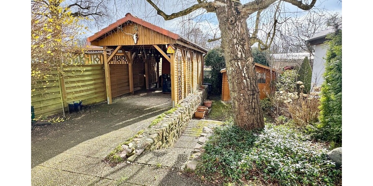 HORN IMMOBILIEN ++ RESERVIERT! interessantes Haus in Neustrelitz ruhige und historische Lage - Reihenmittelhaus Neustrelitz | Angebot:26199634