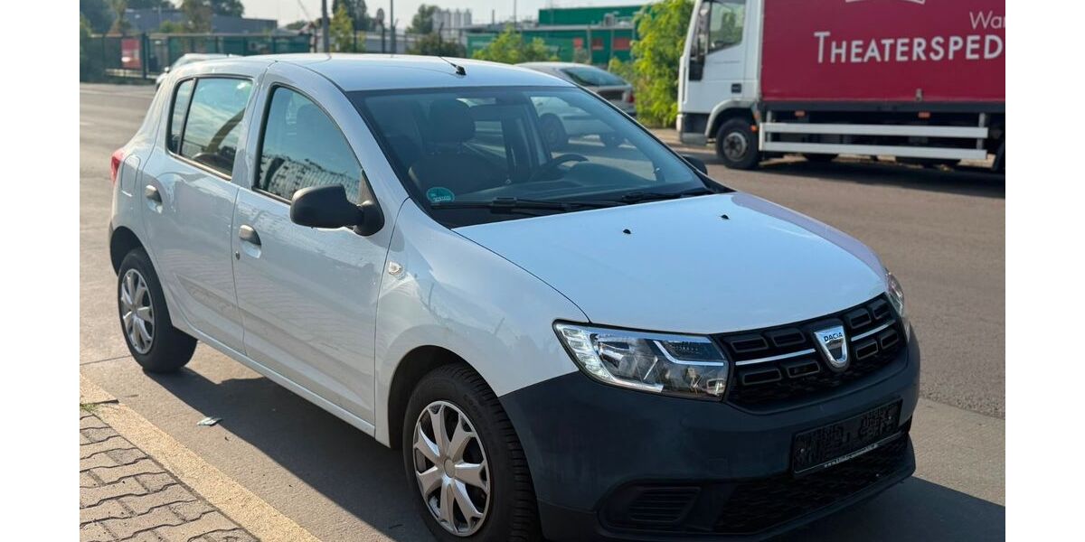 Dacia Sandero 184.325 km 2.999 &euro; Berlin 13597