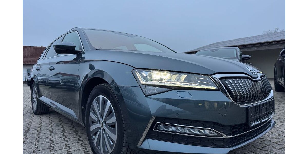 Skoda Superb 49.460 km 25.990 € Ichenhausen 89335