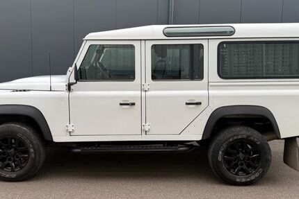 Land Rover Defender 57.670 km 54.800 &euro; Leipzig 04179