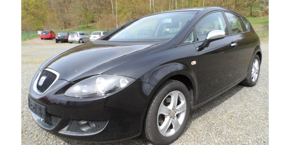 Seat Leon 99.808 km 2.550 &euro; Niederschmalkalden 98574