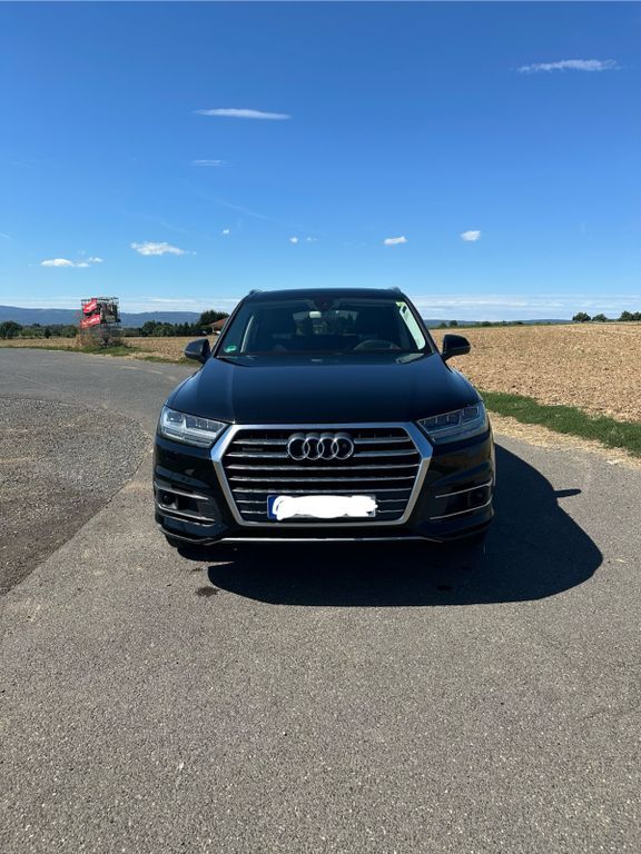 Q7