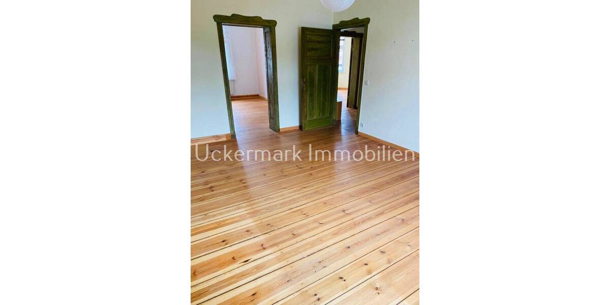Mehrfamilienhaus, Wohnhaus Lychen - 7 Zimmer, 230 m&sup2;, 499.000&euro; | Angebot:26843828