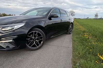 Kia Optima 127.104 km 13.900 &euro; Unterhaching 82008