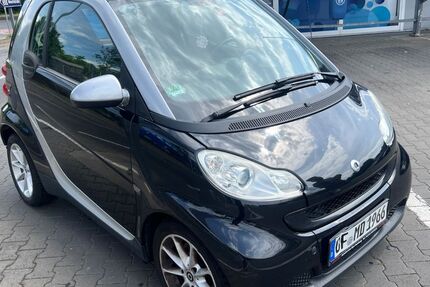 Smart ForTwo 122.000 km 3.200 &euro; Wiesbaden 65183