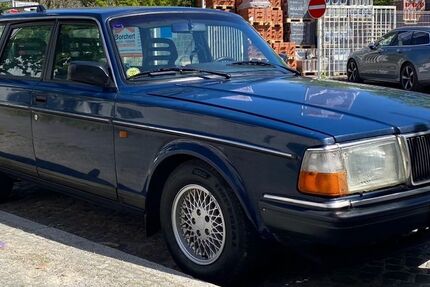 Volvo 240 247.790 km 2.190 &euro; Berlin 12205
