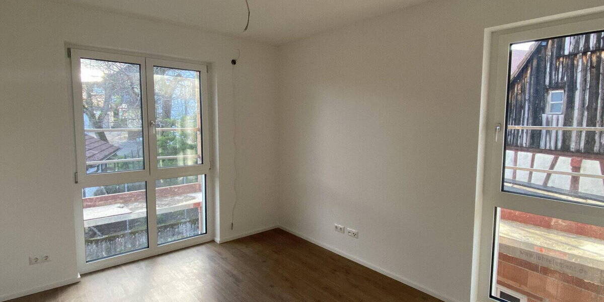 Etagenwohnung Hetzles - 4 Zimmer, 107 m&sup2;, 1.180&euro; | Angebot:26795116