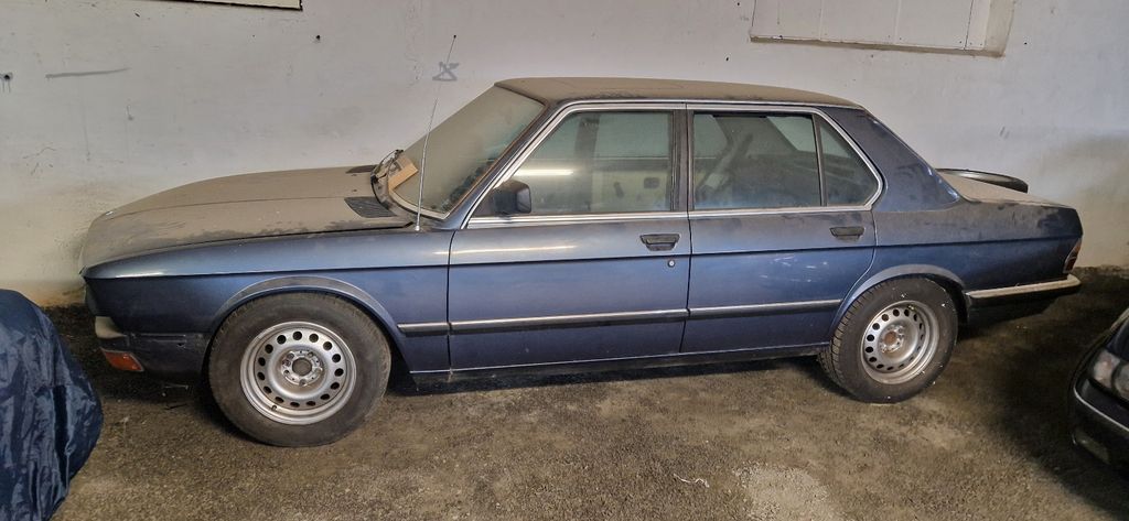 BMW 528 142.000 km 8.500 &euro; Bodenfelde 37194