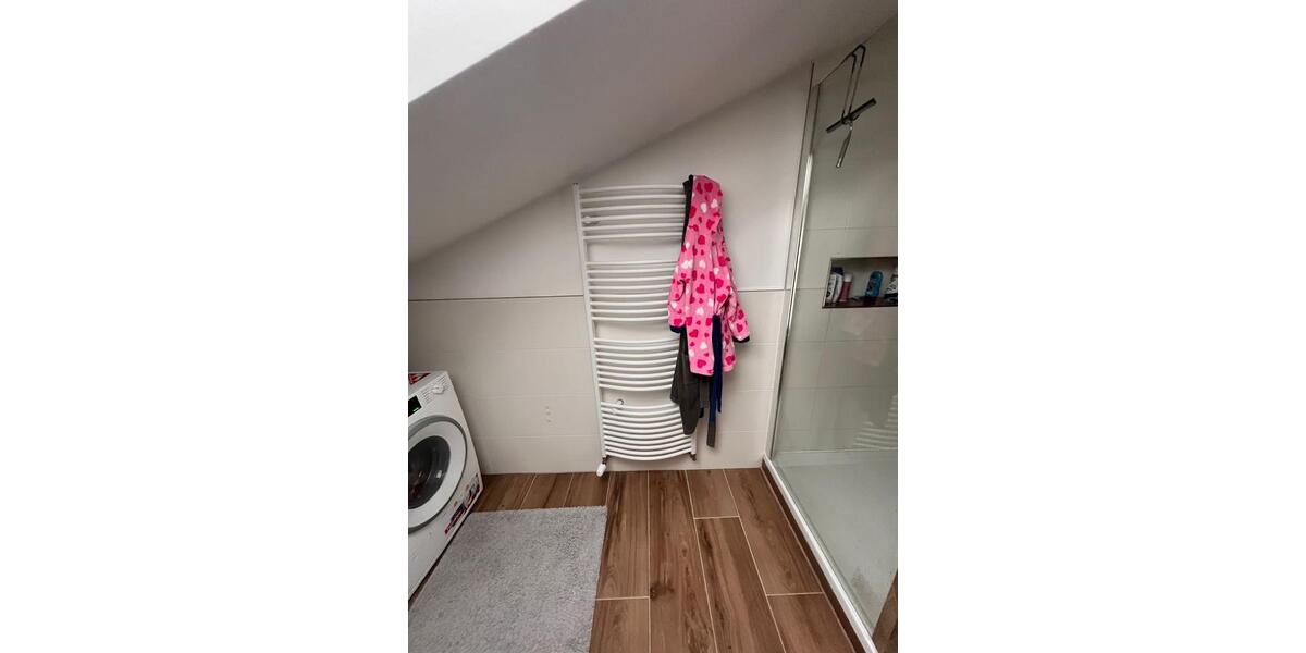 Dachgeschoßwohnung Illingen - 5 Zimmer, 110 m&sup2;, 850&euro; | Angebot:26302678