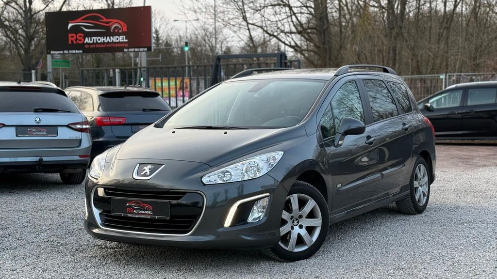 Peugeot 308 185.000 km 4.900 &euro; Berlin 13158